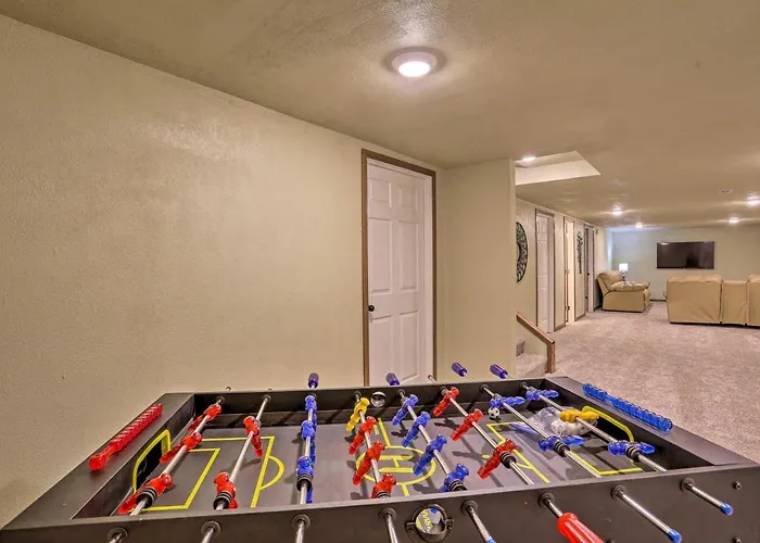 Idyllic Sturgis Home W/ Fire Pit & Large Deck!