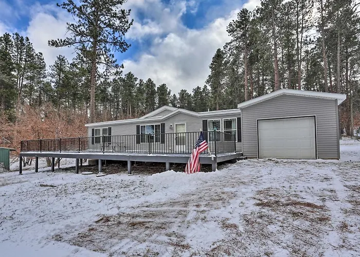 Idyllic Sturgis Home W/ Fire Pit & Large Deck!