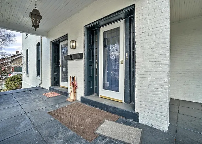 Historic Family Home 2 Mi To Lake Erie & Zoo!
