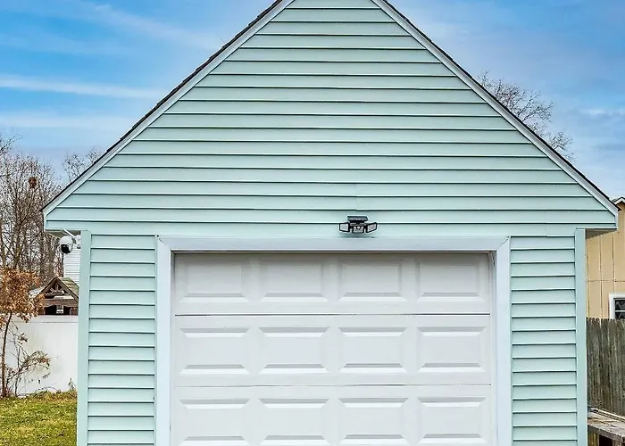 Gorgeous 3 Bedroom - 9 Mins To Hartford, Connecticut