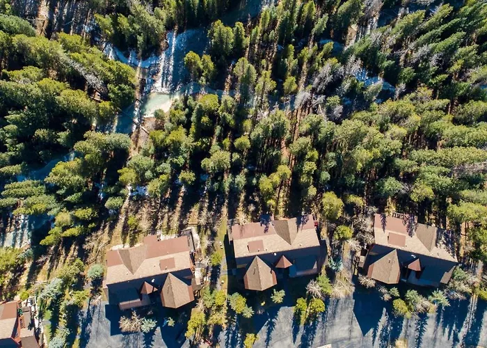 8758 Trappers Crossing Condo