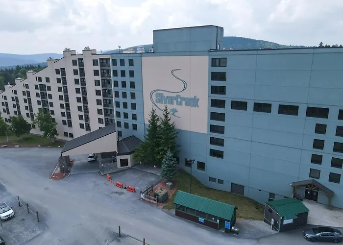 Ski-In Ski-Out Luxury Condo With Hot Tub And Pools