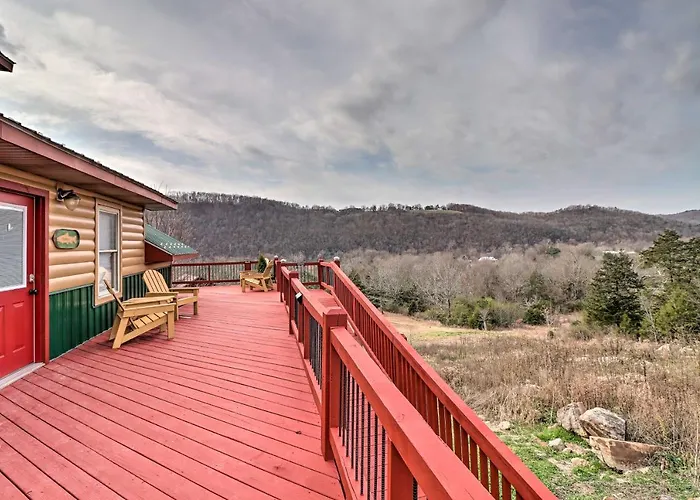 Cheery Pet-Friendly Studio W/ Shared Fire Pit