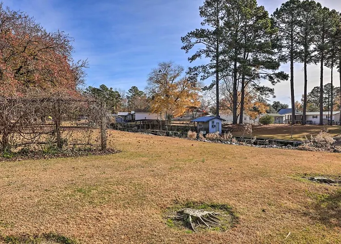 Pet-Friendly Cabin W/ Dock: Fish & Explore!