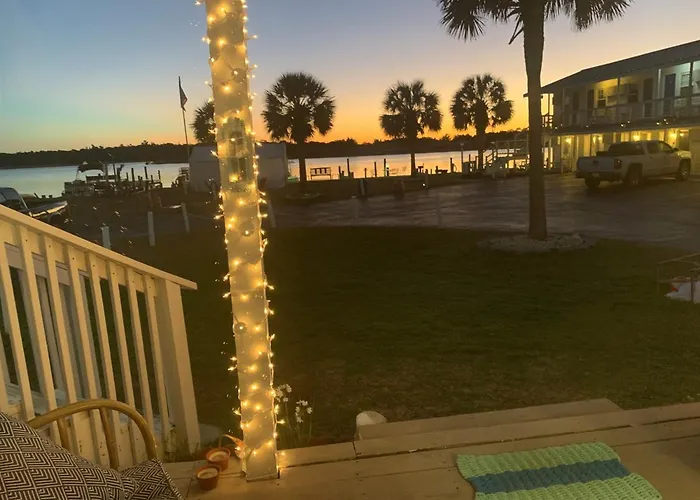 Waterway Inn