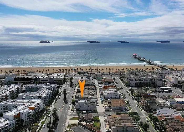 Steps To The Beach, Pacific City And Main Street - Studio