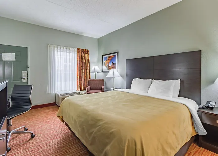 Quality Inn Goodlettsville