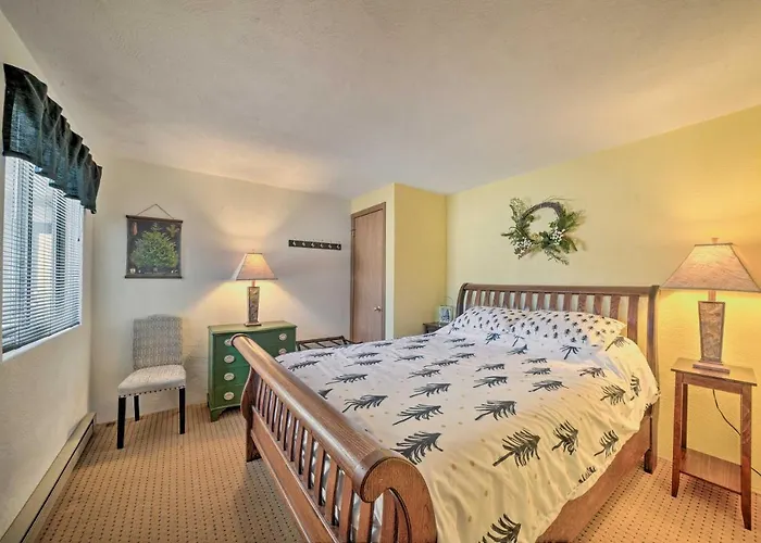 Idyllic Somerset Condo: Ski, Hike & Relax!