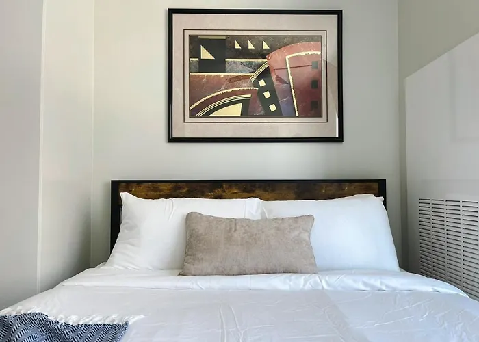 Sleepover Studio Apartments Des Moines