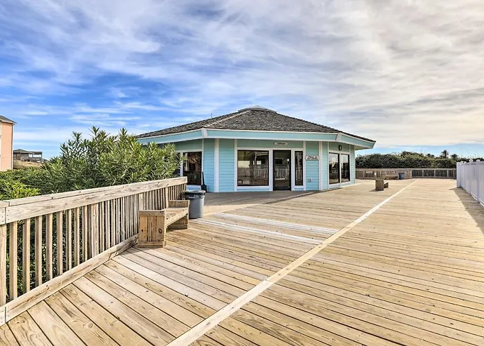 Emerald Isle Condo W/ Indoor Pool & Beach Access!