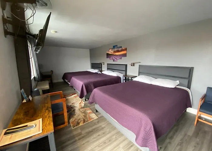 Aircrest Motel