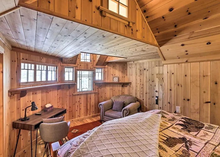< 1 Mi To Heavenly Lifts: Tahoe Area Townhome!