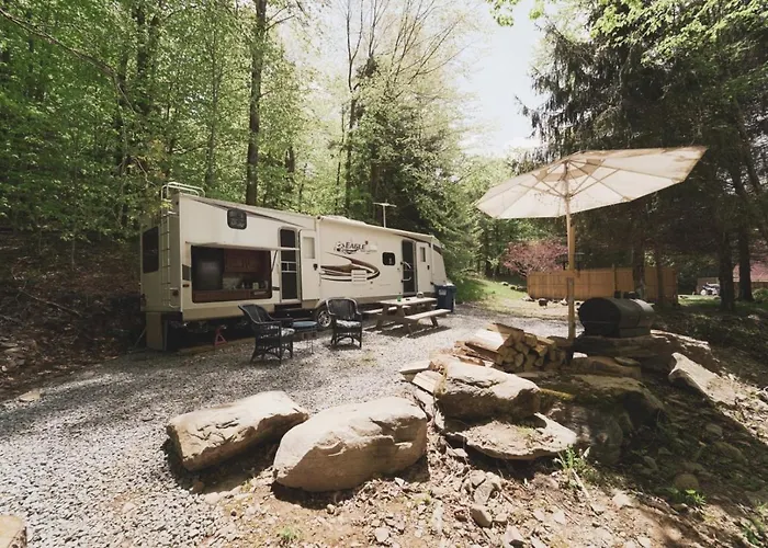 Rv Adventure Roscoe Pet Friendly