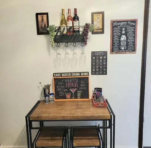 Cozy Indy Home