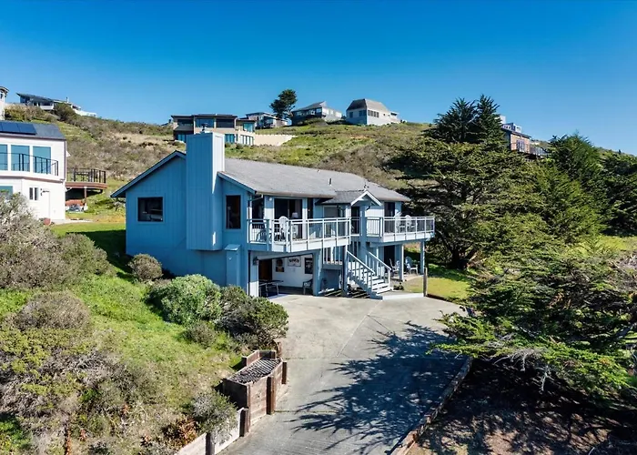 Whale Watch Fantastic Views Game Room Dog Friendly