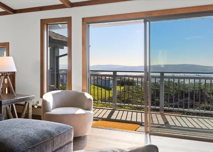 Whale Watch Fantastic Views Game Room Dog Friendly