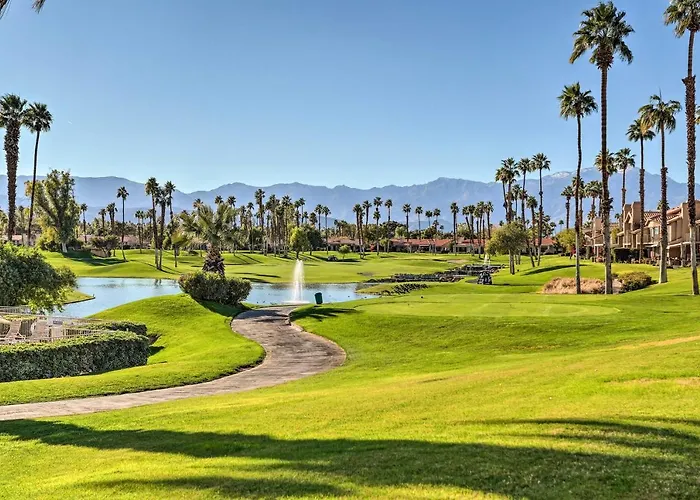 Near Golfing: Palm Desert Condo W/ Pool Access!