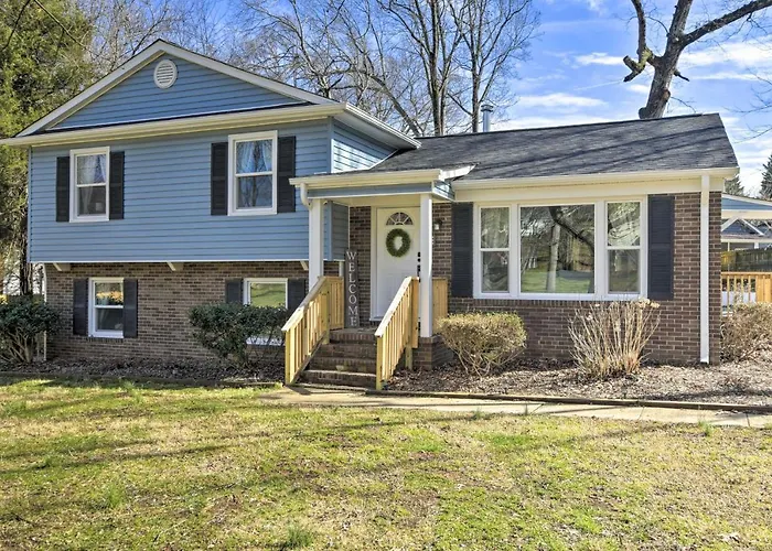 Sunny Family Home, 3 Mi To High Point Market!