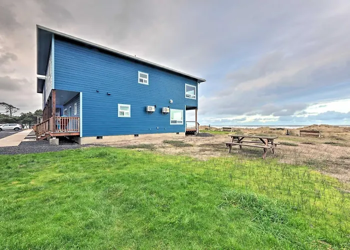 Sanderling Sea Cottages, Unit 5 W/ Ocean Views!