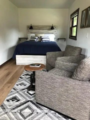 Cabin 3 At Horse Creek Resort