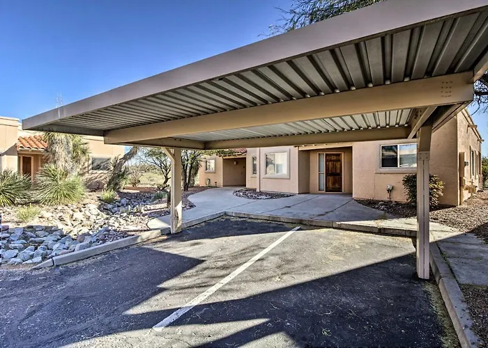 Tranquil Green Valley Townhome W/ Mtn Views!