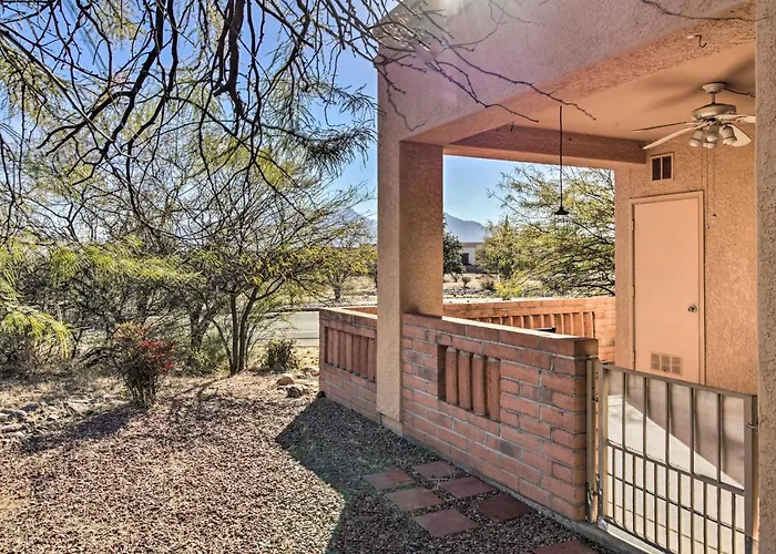 Tranquil Green Valley Townhome W/ Mtn Views!