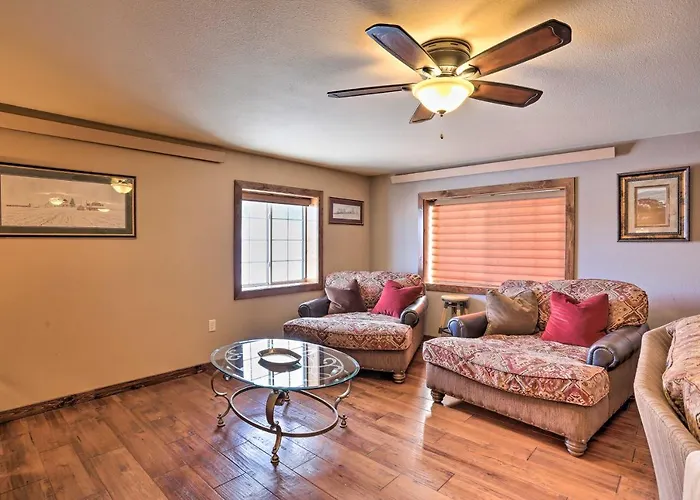 Modern Deadwood Apt With Mountain Views & Grill!