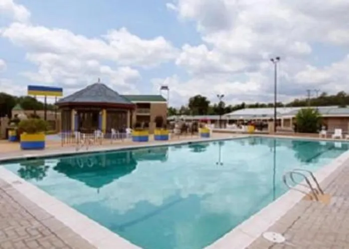 Travelodge By Wyndham Petersburg