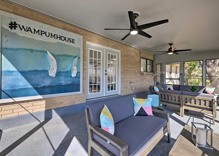 3 Mi To Dtwn! Riverfront Seguin Home W/ Sunroom