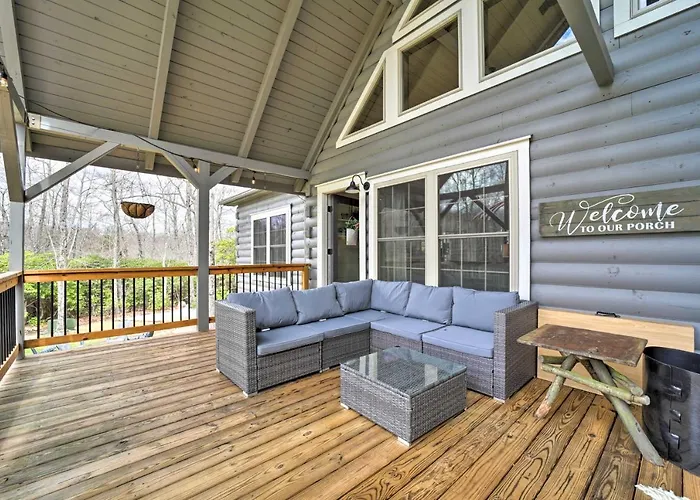Ideal For Families! Lake Toxaway Getaway W/ Deck