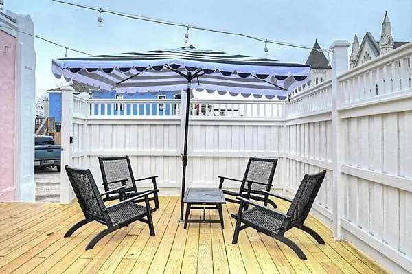 Room 4 Oleander Hotel Downtown Galveston Hotel Near Cruise Terminal & Beach