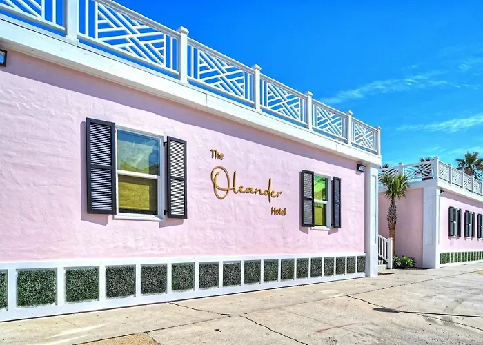 Room 7 Oleander Hotel Walk To Cruise Terminal, Restaurants & The Strand