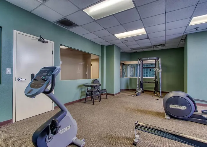 Gorgeous 2Bd 2Bth Condo With Mountain Views Pool Hot Tub Game Room Close To Parkway