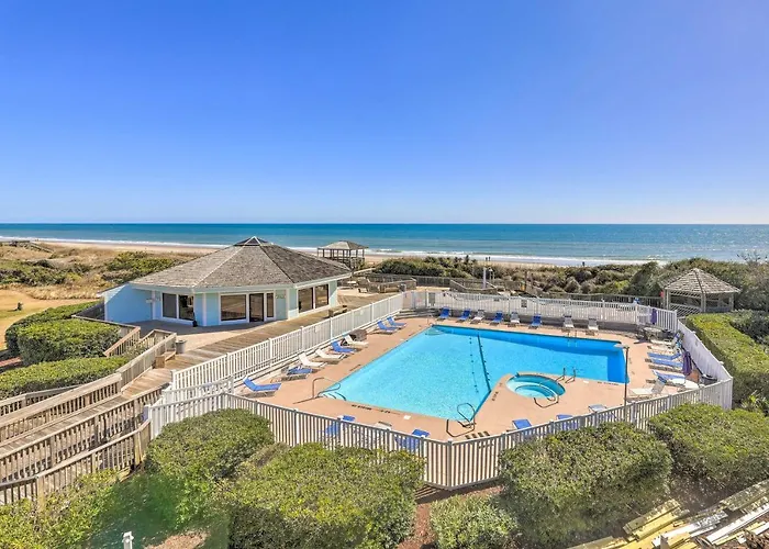 Coastal Condo W/ Indoor & Outdoor Pool Access