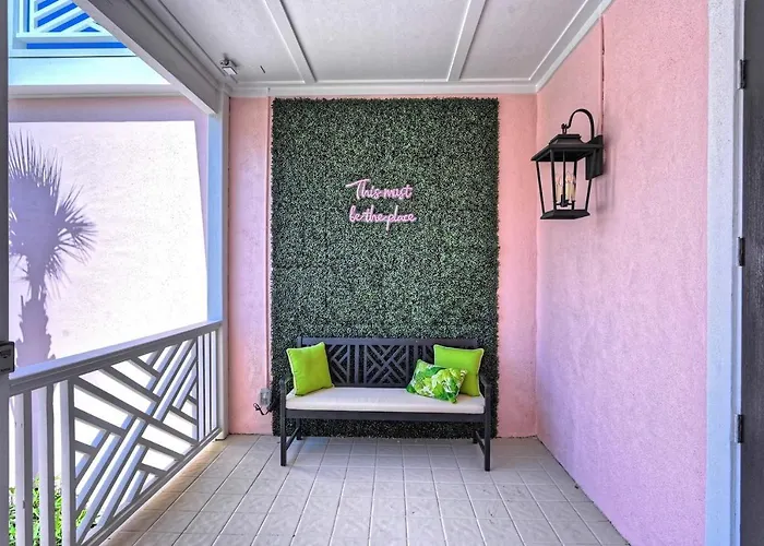 Room 7 Oleander Hotel Walk To Cruise Terminal, Restaurants & The Strand