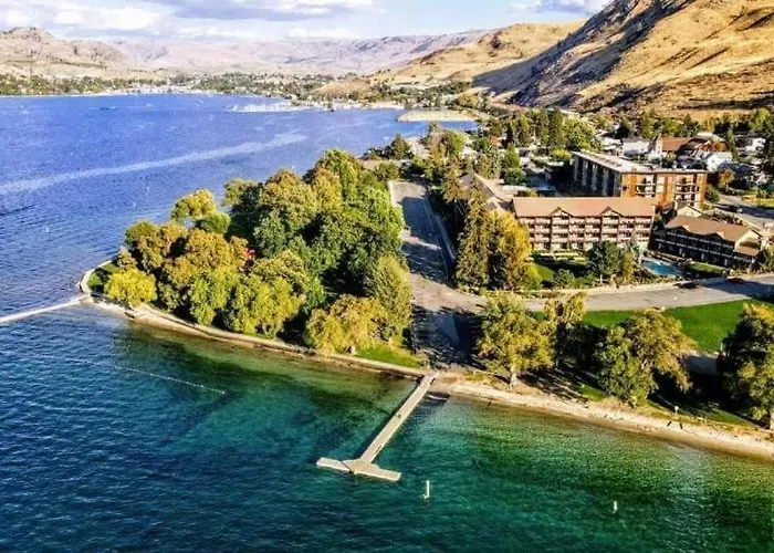 Next To Lake, Pool, 10 Acre Park, 1 Mile To Town, Best Prices