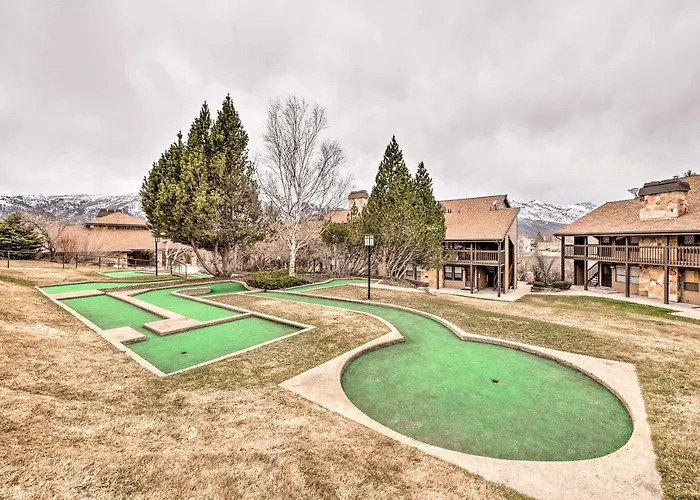 Chic Eden Condo W/ Pool Access < 5 Mi To Ski!