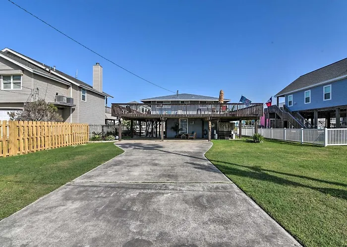 Walk To Sea Isle Beach: Canal-Front Gem W/ Pool