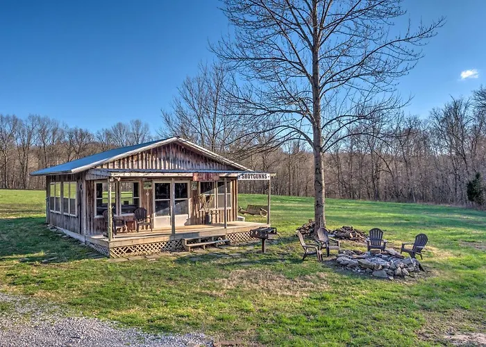 Bright 'Green Gables' Cabin: Hike, Swim & Bbq
