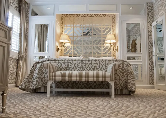 The Chesterfield Hotel Palm Beach