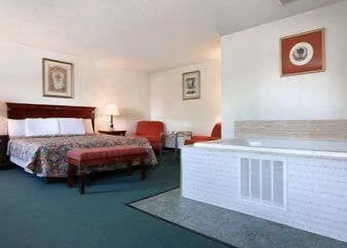 Travelodge By Wyndham Waukegan Gurnee