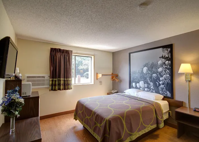 Super 8 By Wyndham Zanesville
