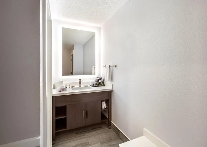 Red Lion Inn & Suites Grants Pass