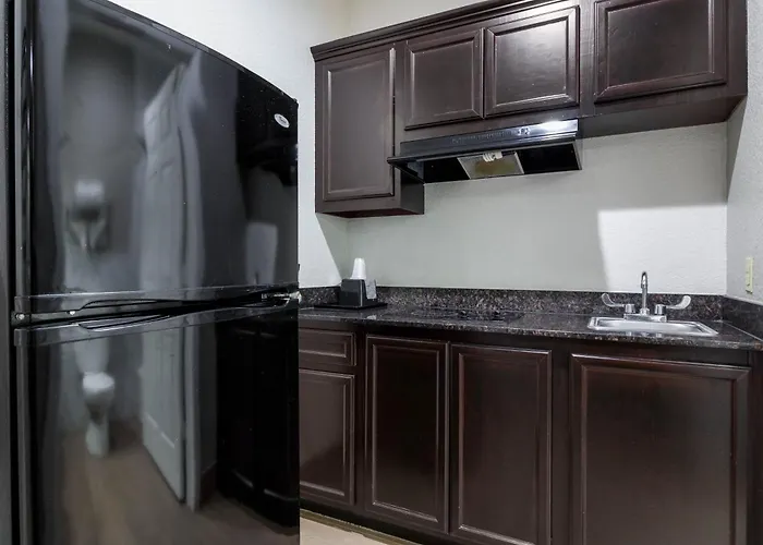 Scottish Inn And Suites Baytown Tx
