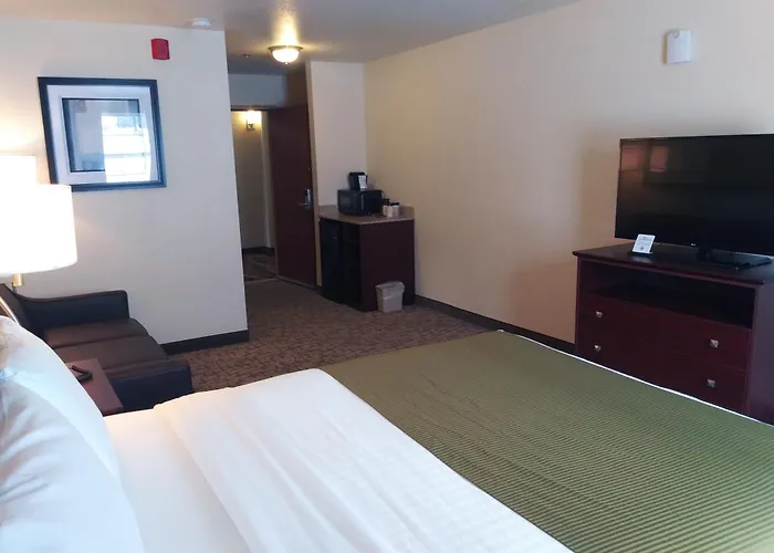 Cobblestone Inn & Suites - Barron