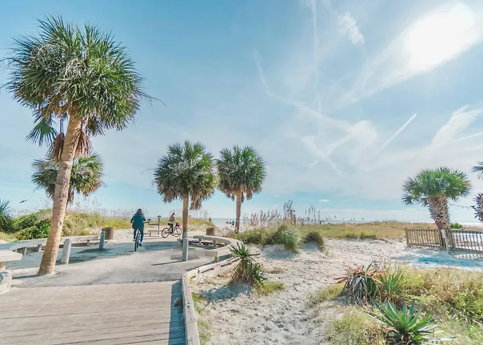 Stunning Views!!-Oceanfront Villa-Heated Pool-Private Balcony-Tiki Bar-Walk To Coligny Plaza