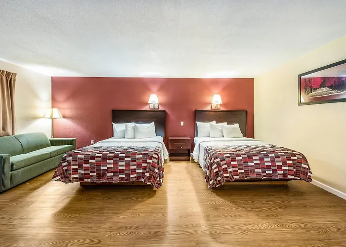 Red Roof Inn & Suites Wapakoneta