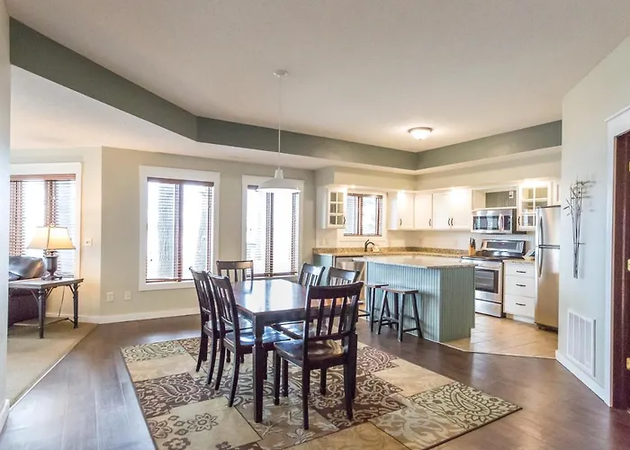 Bay Colony Unit 763- Lower