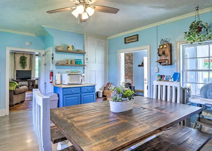 Historic 'Hammond House' W/ Wine Country View!