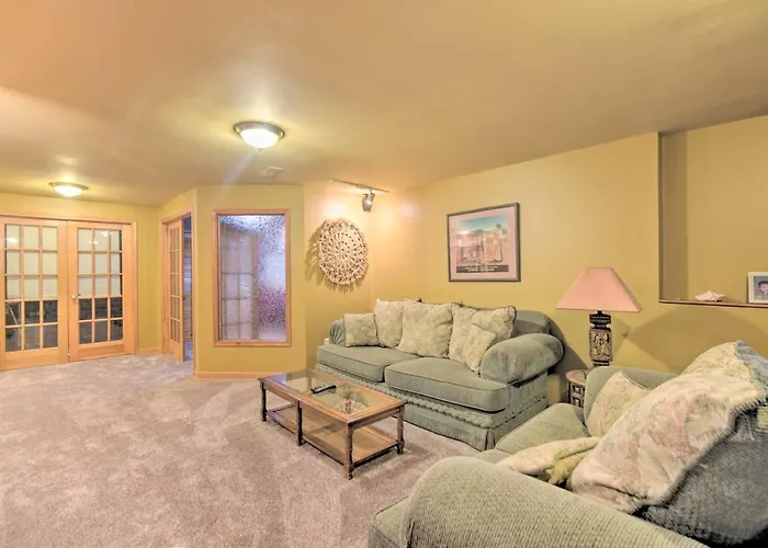 Charming Home W/ Yard ~ 12 Mi To Fort Collins